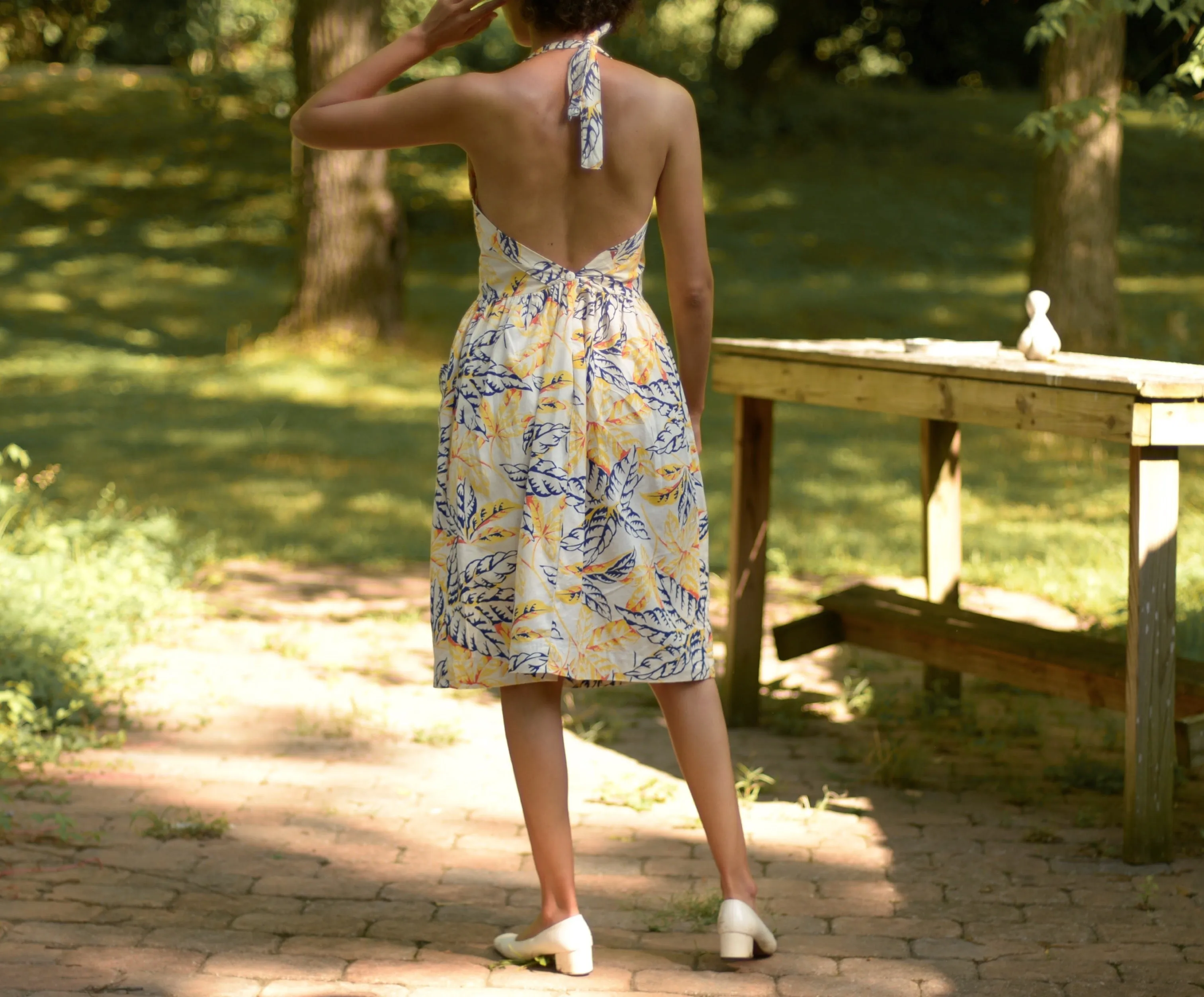 1940s cotton novelty plant print halter dress, small-medium