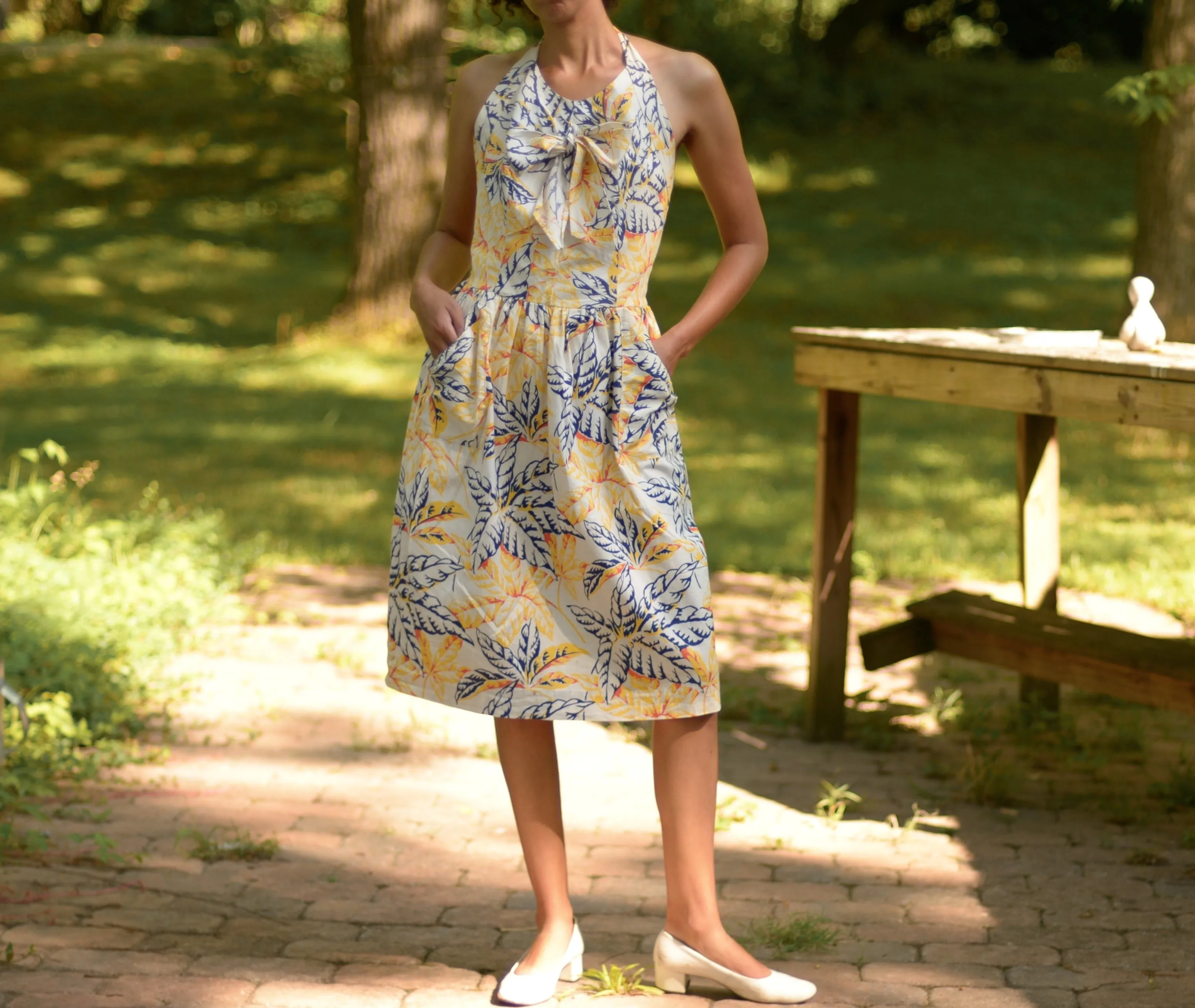 1940s cotton novelty plant print halter dress, small-medium