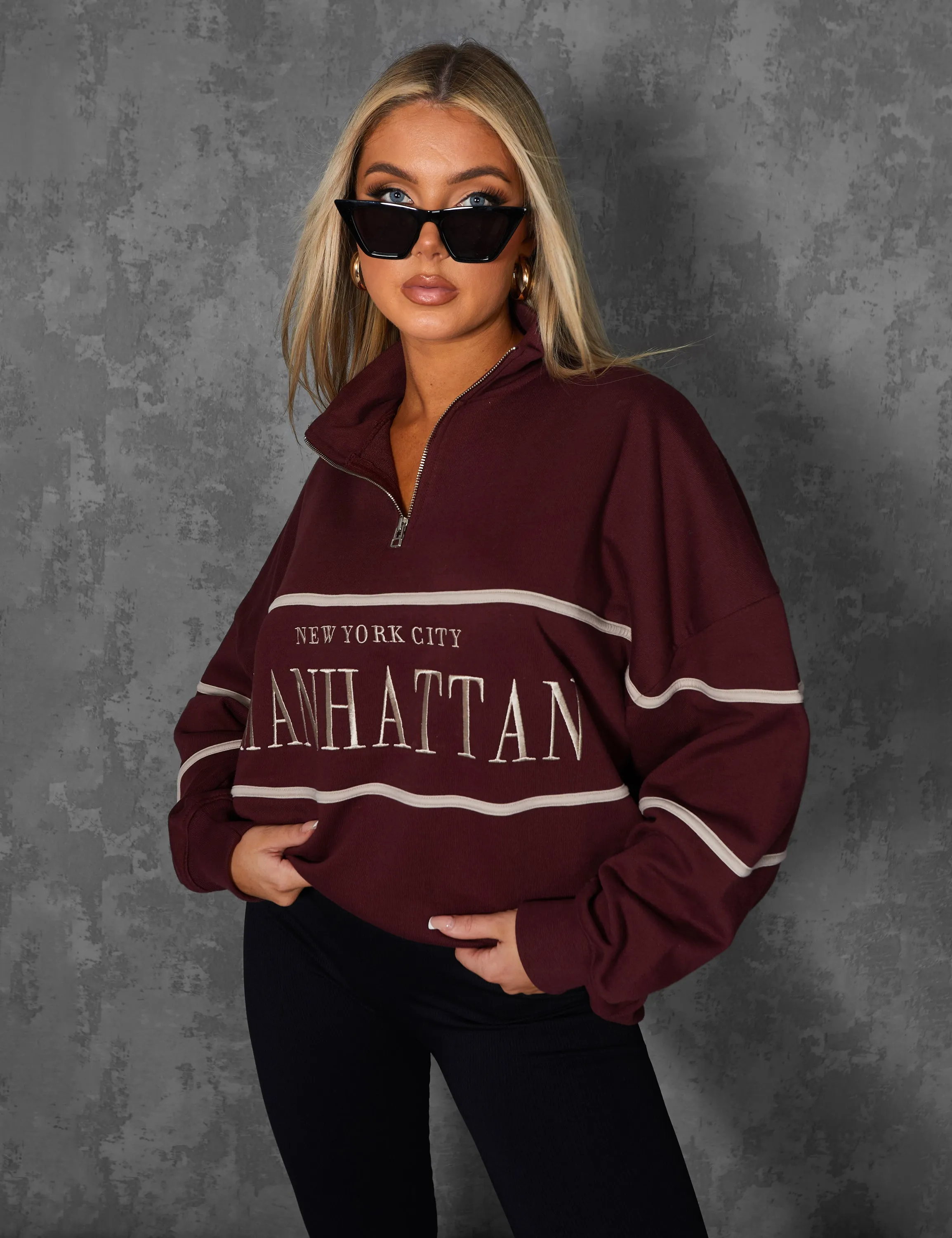 MANHATTAN SLOGAN HALF ZIP PULLOVER SWEATSHIRT BURGUNDY