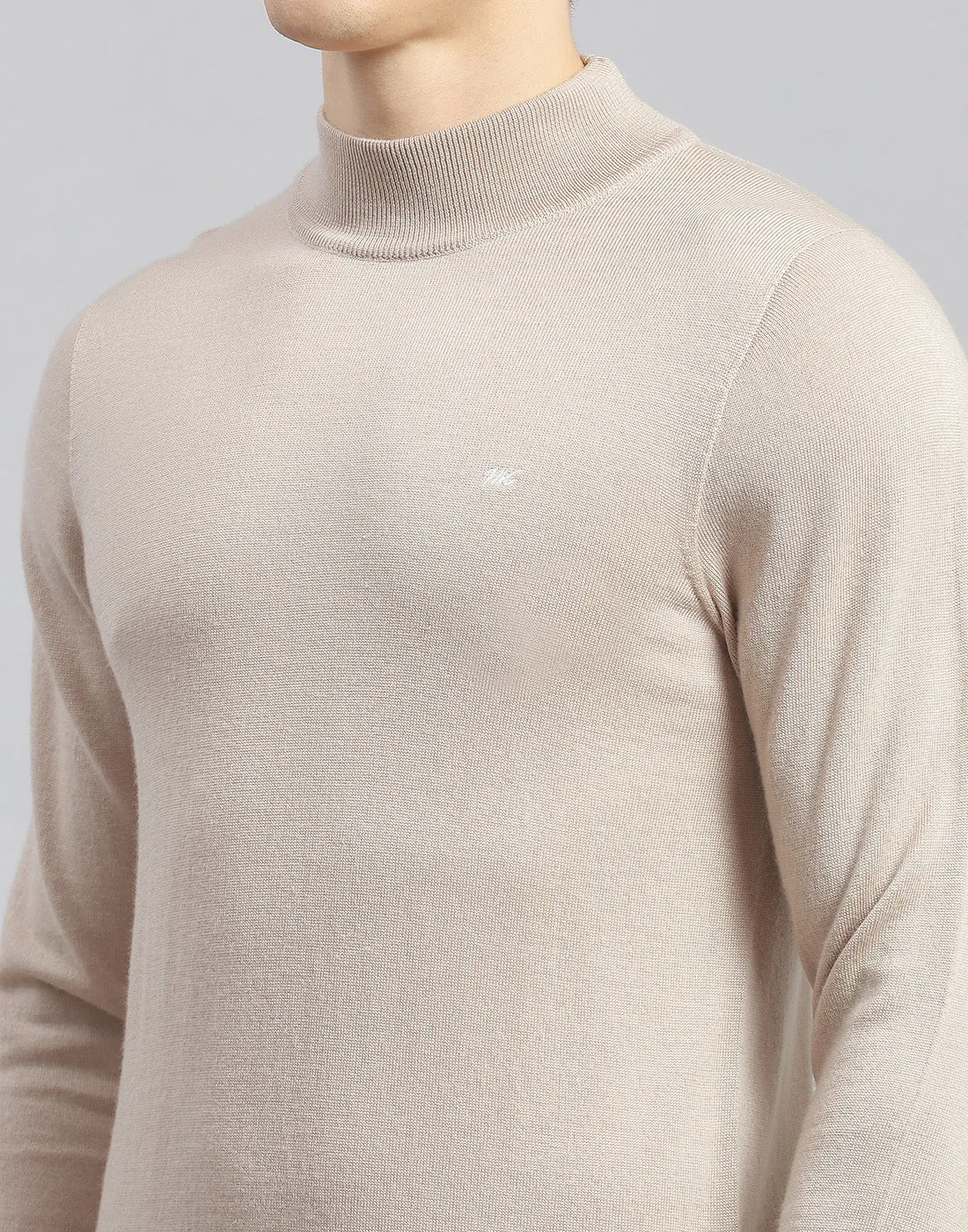 Men Beige Solid Turtle Neck Full Sleeve Pullover