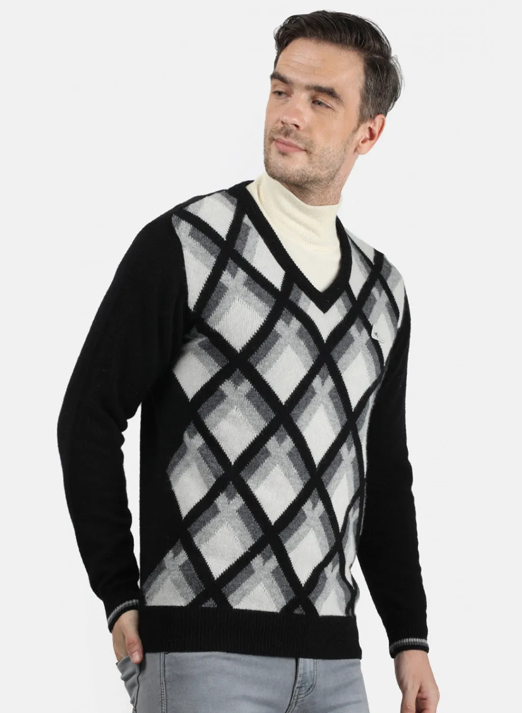 Men Black & White Solid Pullover