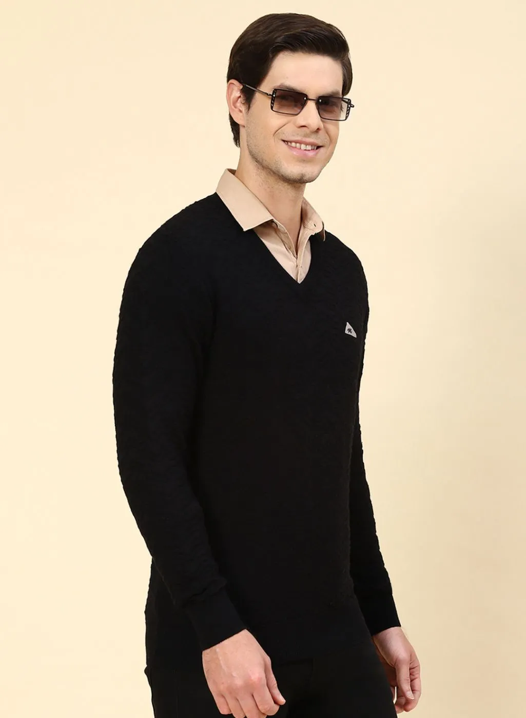 Men Black Self Design Pure wool Pullover