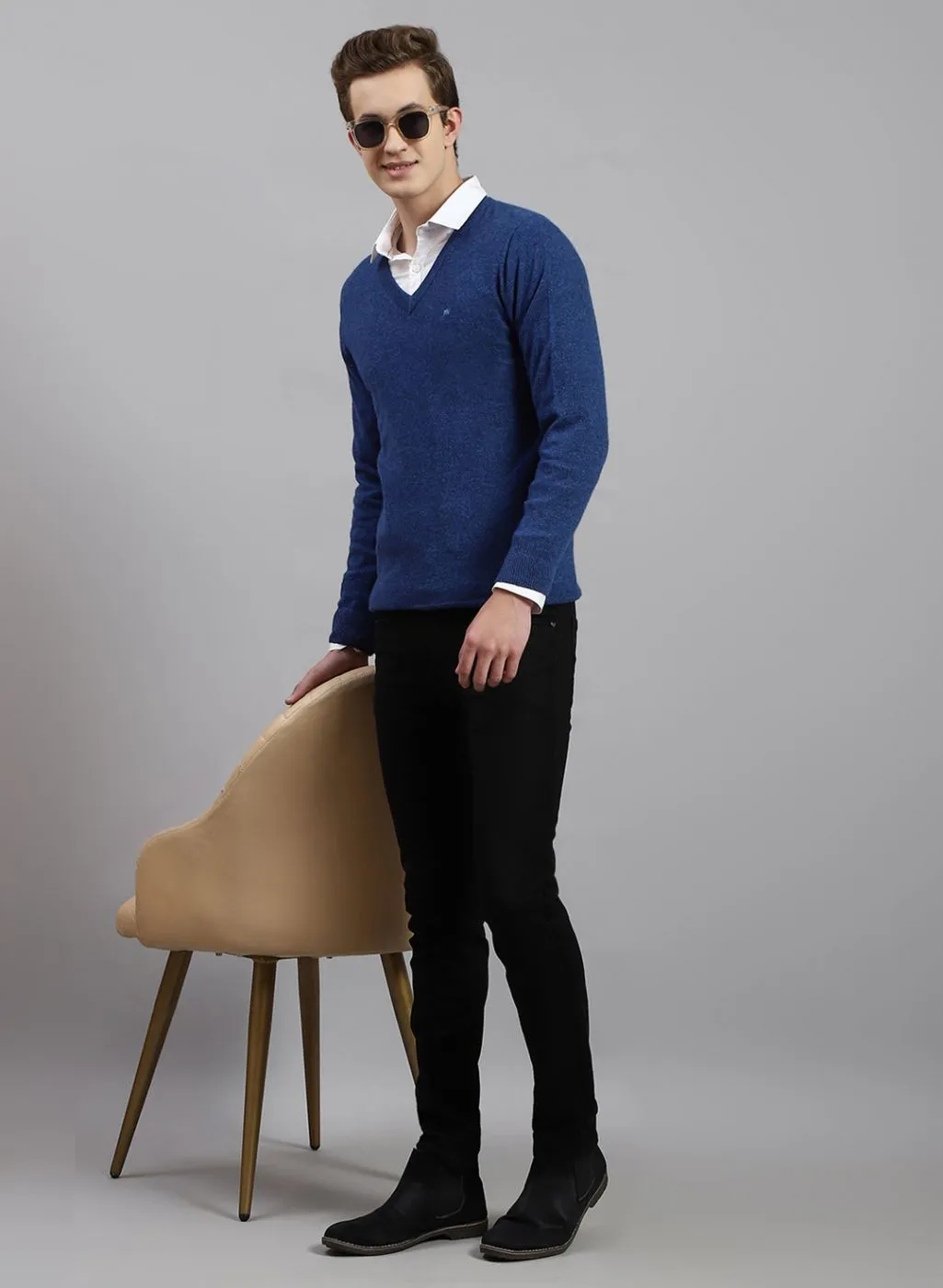 Men Royal Blue Solid Lamb wool Pullover