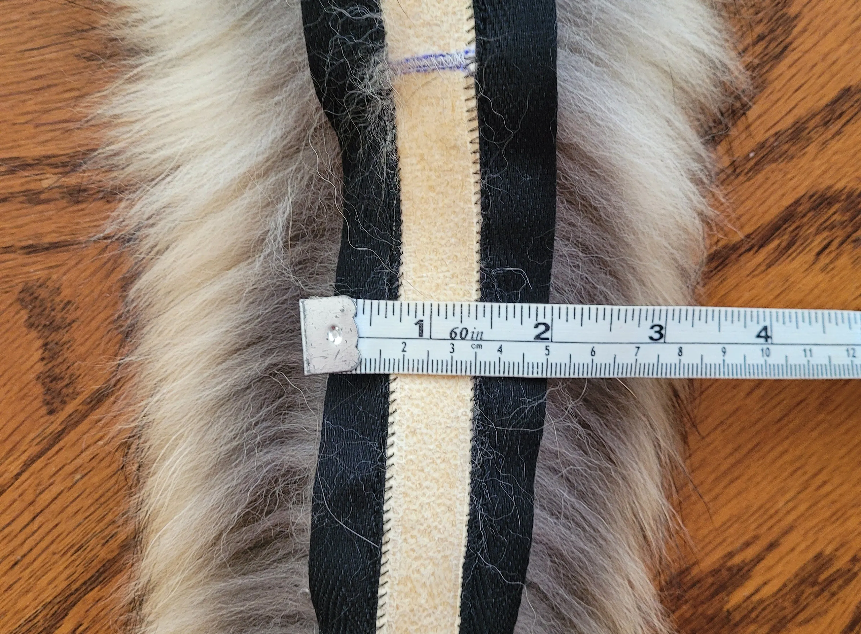 READY to SHIP 60x2 cm Real Raccoon Fur Collar, Fur Trim for Hoodies, Raccoon Fur Collar, Fur Scarf, Fur Ruff, Raccoon Fur Hood, Raccoon Fur