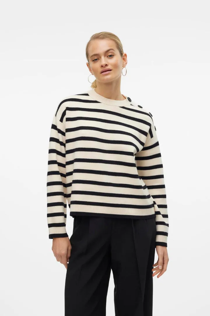 Saba O-Neck Button Pullover