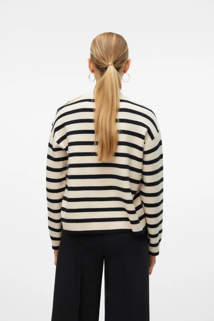 Saba O-Neck Button Pullover