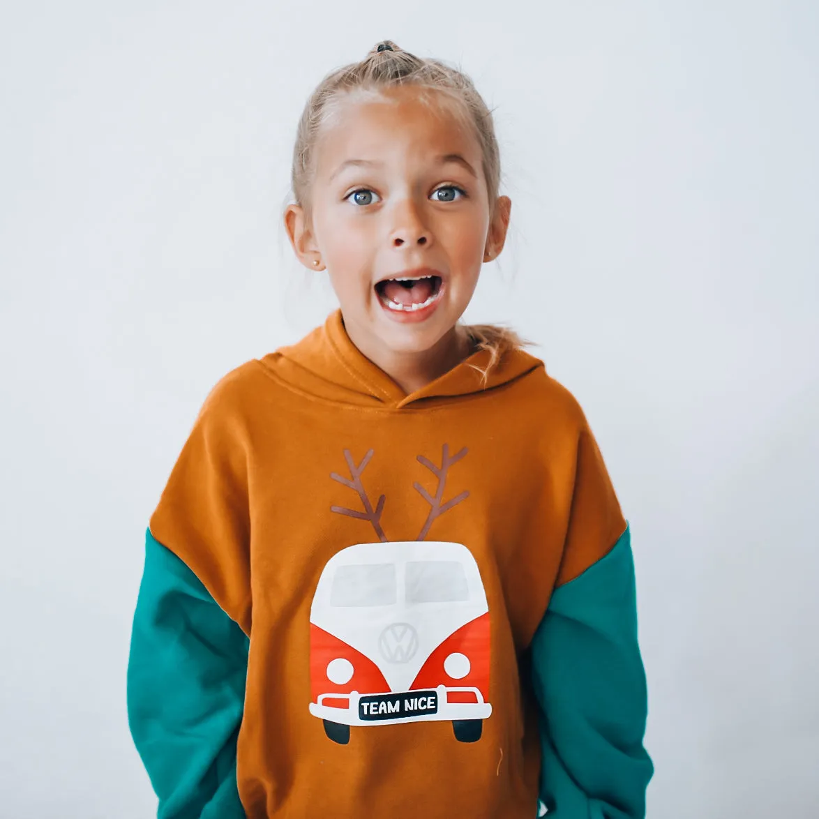 VW VAN -  TEAM NICE | Colorblock sleeves | oversized drop shoulder hoodie | KIDS | FINAL SALE