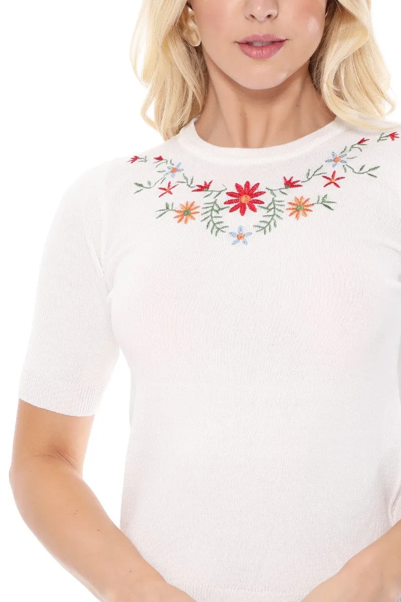 YEMAK Women's Daisy Flower Embroidered Crewneck Casual Knit Pullover Sweater MK3664EMBO (S-L)